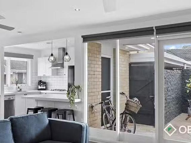 Charming 10/11 Williams Street, Frankston, VIC 3199