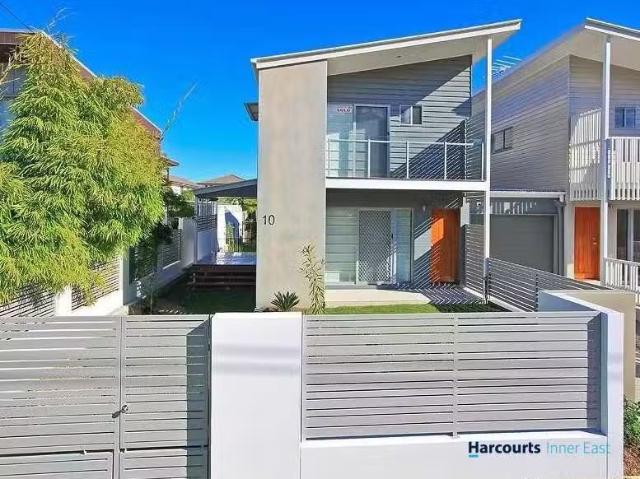 Cozy 10/125 Bulimba Street, BULIMBA, QLD 4171 Townhouse for.