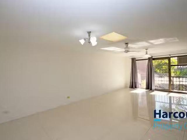 Charming 10/128 Station Road, INDOOROOPILLY, QLD 4068 Unit f.