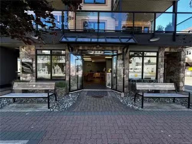 Unique 101 9776 Fourth St, Sidney, BC, V8L 2Z1 commercial fo.