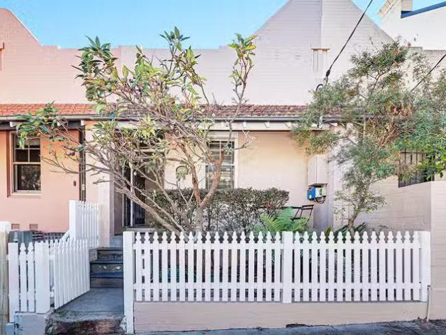 Charming 101 Hereford Street, Forest Lodge, NSW 2037
