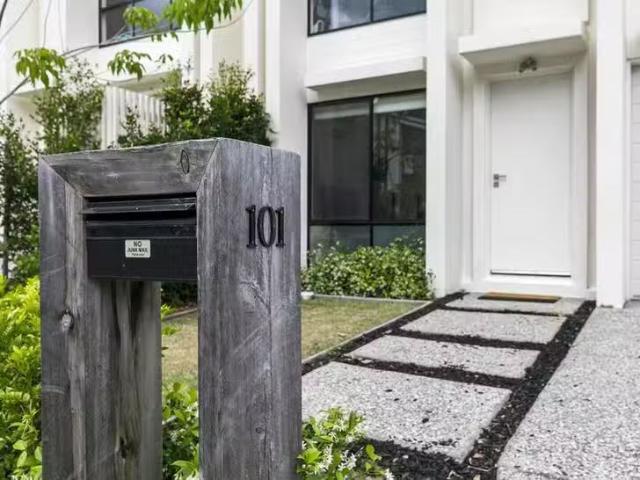 Unique 101 Pavilion Drive, Peregian Springs, QLD 4573