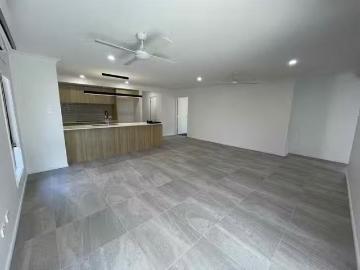Cozy 102 Soho Drive, Deebing Heights, QLD 4306