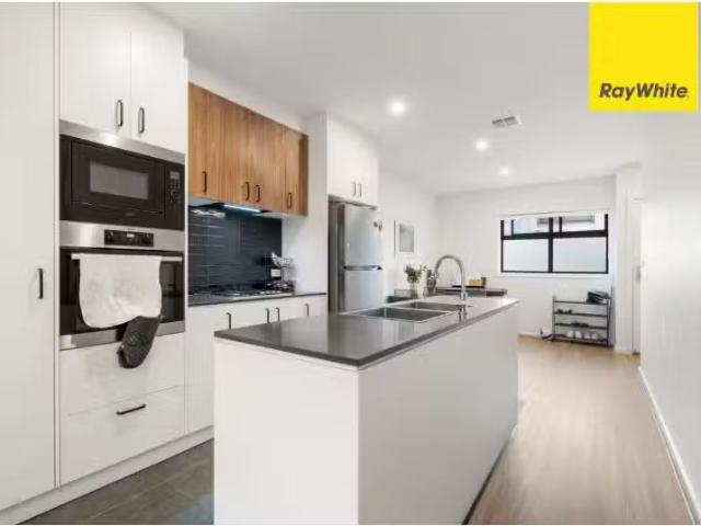 Deal! 10/33 Braybrooke Street, BRUCE Townhouse for rent Liste.