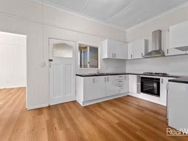 Charming 103 Hill Street, Newtown, QLD 4350