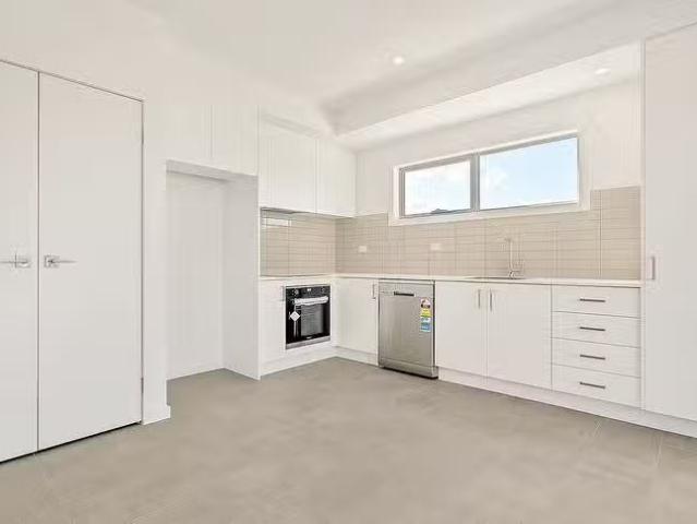 Charming 104/42 Rufus Street, Epping, VIC 3076