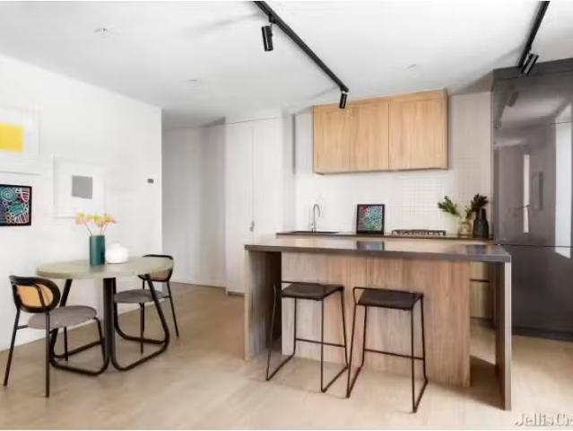 Unique 104/75 Wellington Street, Collingwood Apartment for ren.