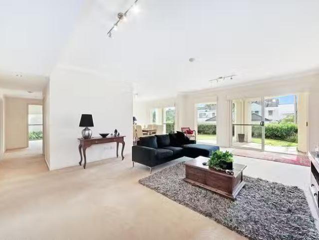 Charming 104/24 Karrabee Avenue, Huntleys Cove, NSW 2111