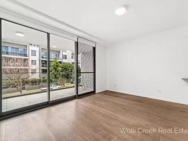 Unique 105/2 8 Loftus Street, Turrella, NSW 2205