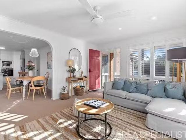 Unique 10/653 654 Esplanade, Mornington, VIC 3931