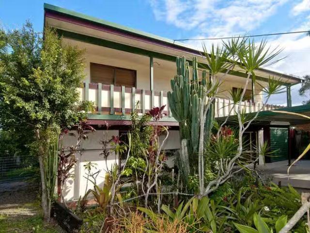 Nice 107 Station Road, Loganlea, QLD 4131