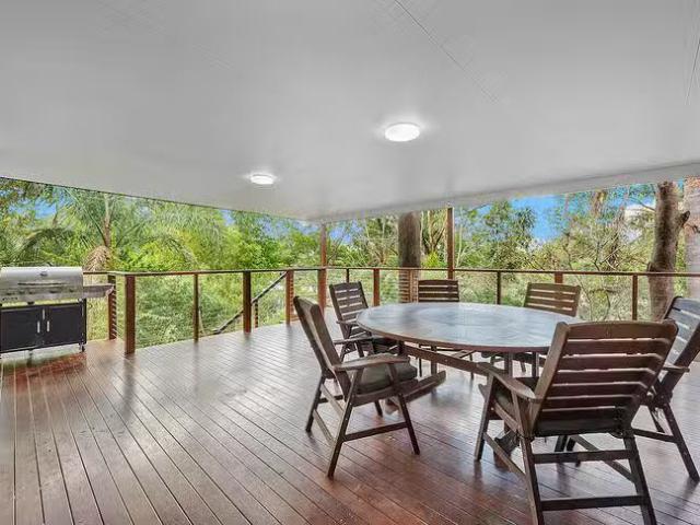 Just in! 10 Tarawill Crescent, Ferny Hills, QLD 4055