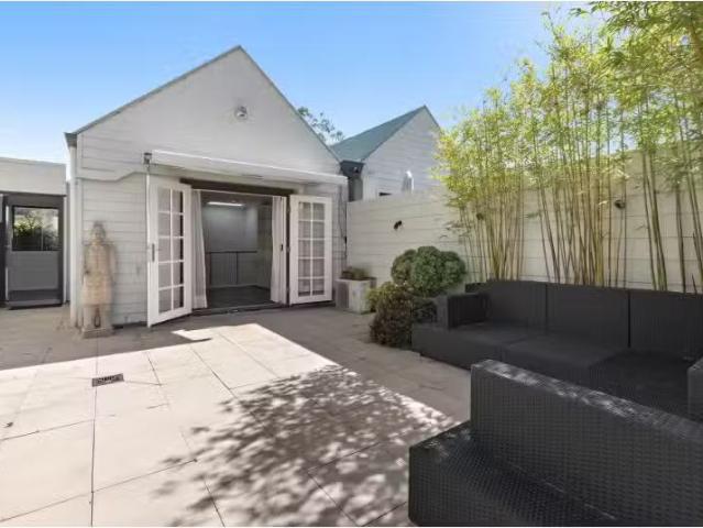 Charming 10 Yeend Street, Birchgrove Townhouse for rent Liste.