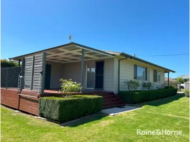 Just in! 10 James Street, HILL TOP House for rent Listed by V.