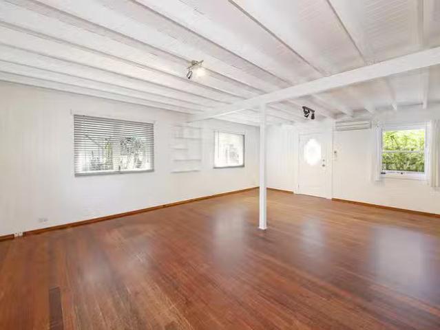 Cozy 10 Lagoda Drive, Mount Coolum, QLD 4573