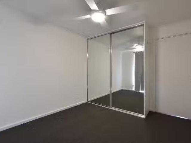 Rental! 10 Narvik Crescent, Hackham West, SA 5163