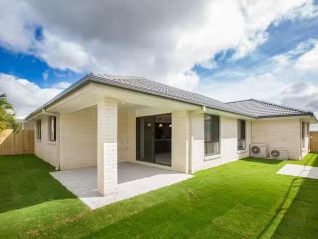 Just in! 10 Oxenford Place, Oxenford, QLD 4210