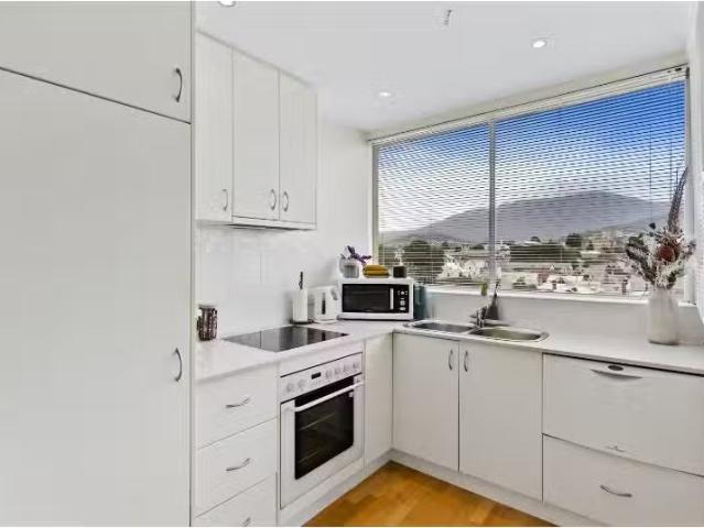 Cozy 11/15 Battery Square, BATTERY POINT Apartment for rent L.