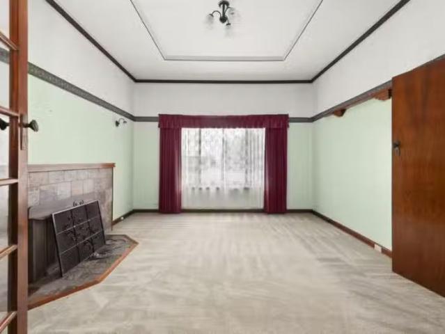 Deal! 1115 Gregory St, Lake Wendouree VIC 3350 House For Lease