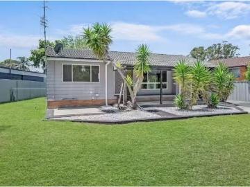 Cheap 111 Birdwood Drive, Blue Haven House for rent Listed by.