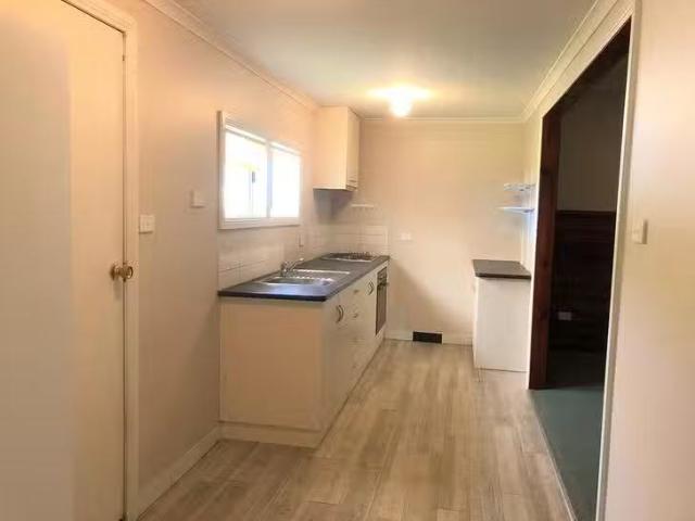 Cheap 111A Jamouneau Street, Warracknabeal, VIC 3393