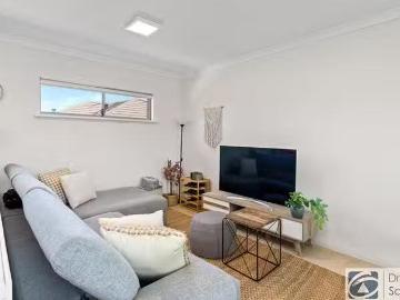Rental! 11/26 Ambrose Street, Innaloo, WA 6018