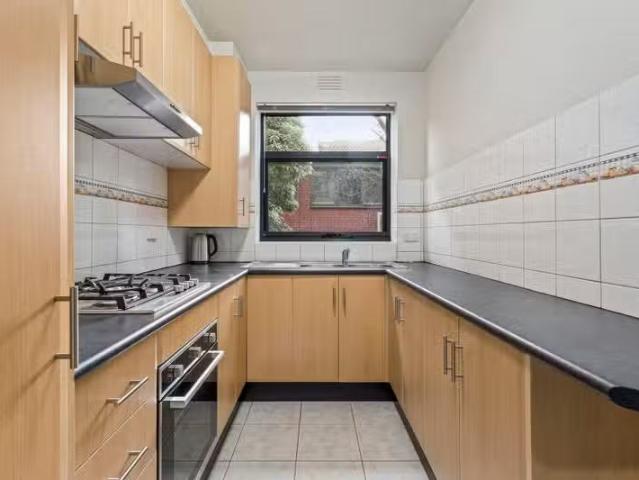 For Rent! 1/128 Park St, Moonee Ponds VIC 3039