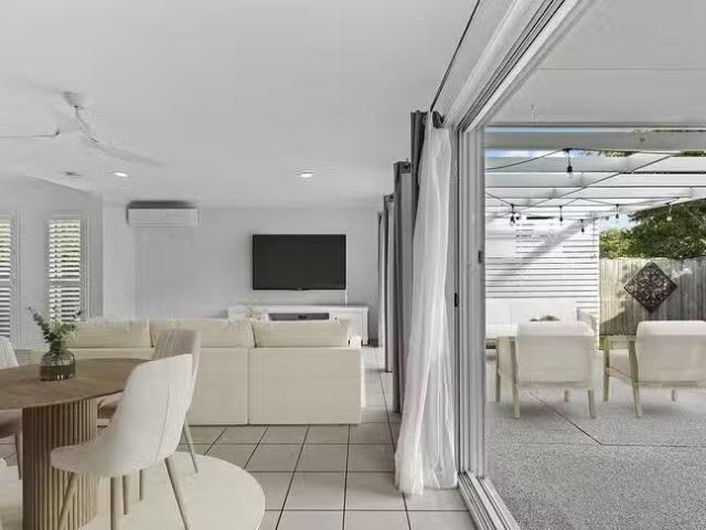 Deal! 11/29 Lachlan Drive, Wakerley, QLD 4154