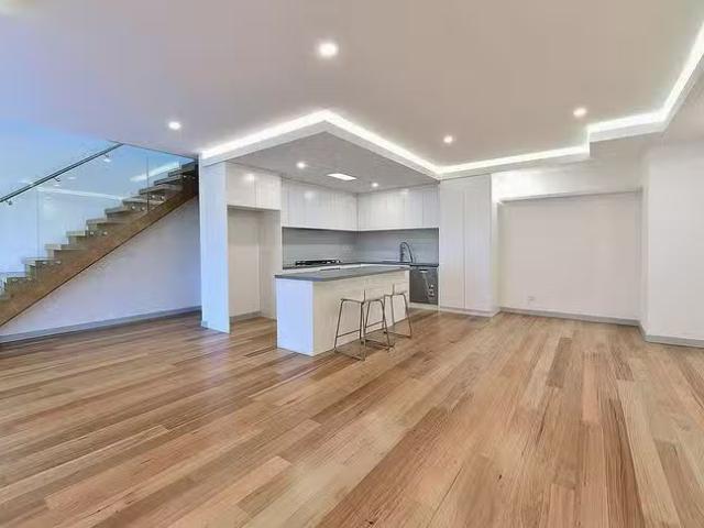 Cheap 1/12 Michael Court, Niddrie, VIC 3042