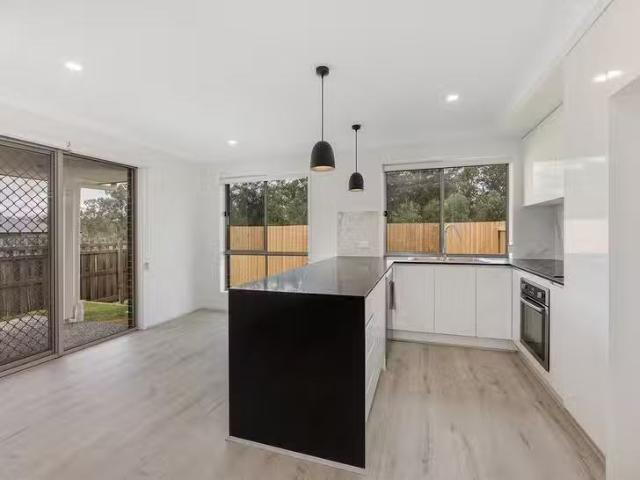Rental! 1/12 Rogers Street, Brassall, QLD 4305