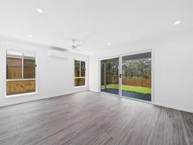 Deal! 1/133 Pierro Place, Logan Reserve, QLD 4133