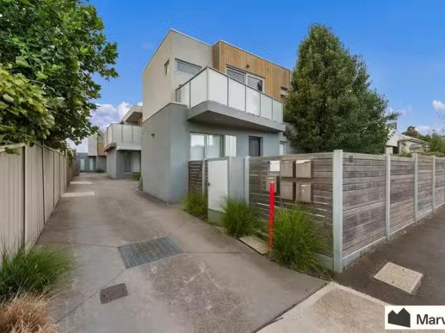 New 1/14 Sandown Road, Ascot Vale VIC 3032