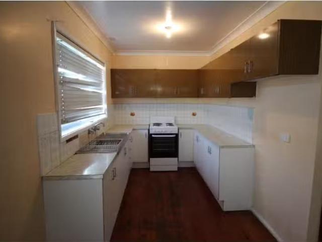 For Rent! 1/15 Lagoon Street, Barrack Heights Apartment for re.