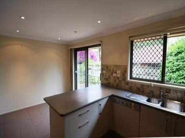 Charming 1/164 Culloden Road, Marsfield, NSW 2122