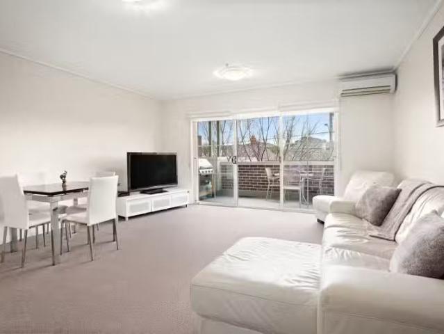 Deal! 11/62 Wattletree Road, Armadale VIC 3143