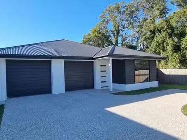 Unique 1/18 Elm Avenue, Woodridge, QLD 4114