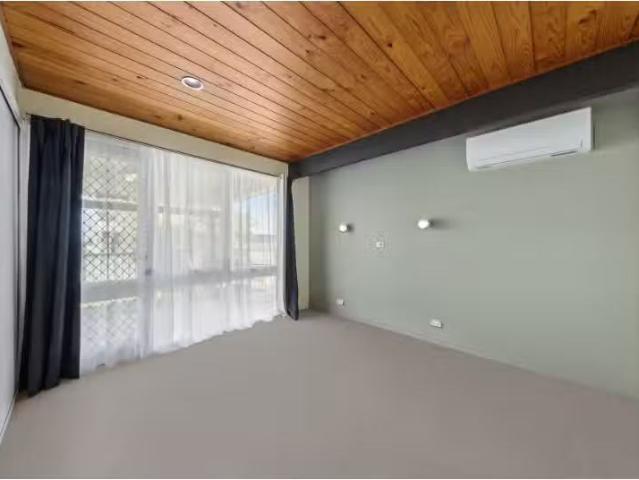 New 11 Watson Street, Bellbird House for rent Listed by Tina.