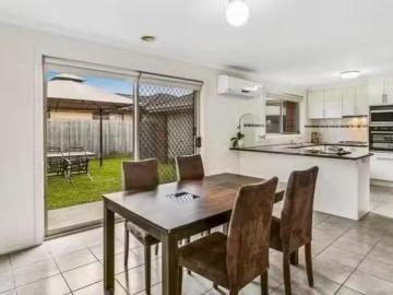 Deal! 11 Acre Court, Pakenham, VIC 3810