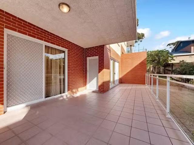 Unique 1/1 Barton Road, Artarmon Apartment for rent Listed by.