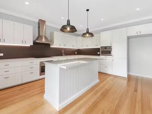 For Rent! 11 Colah Road, Mount Colah, NSW 2079