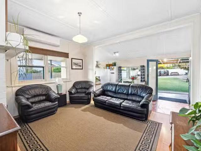 Nice 11 Herrick Street, Sellicks Beach, SA 5174
