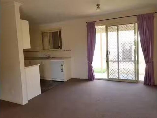 Just in! 11 Lyric Close, Murray Bridge, SA 5253