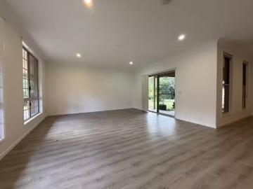 Unique 11 River Street, East Wardell House for rent Listed by.