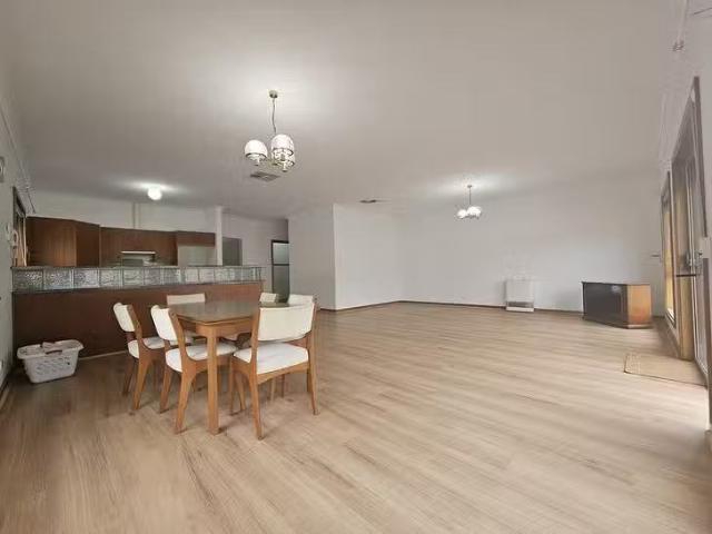 Nice 11A Strathbogie Avenue, Findon, SA 5023