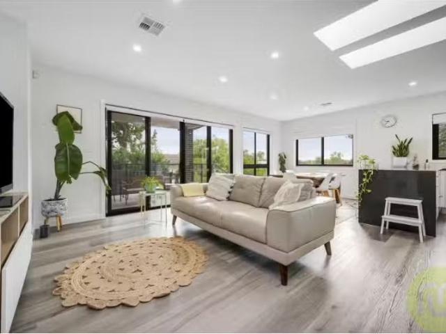 For Rent! 11B Bambridge Street, Weetangera House for rent Lis.