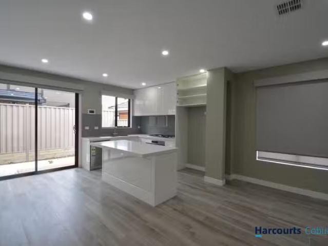 Unique 1/20 Barunah Street, Hadfield VIC 3046