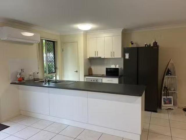Charming 1/211 Pulgul Street, Urangan, QLD 4655