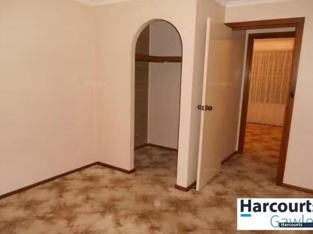 Just in! 1/21 Princess Street, Willaston, SA 5118