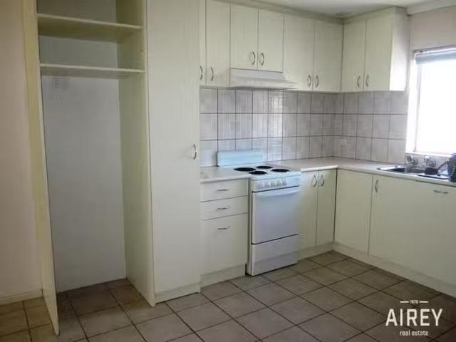 Unique 12/26 Thurlow Avenue, Yokine, WA 6060