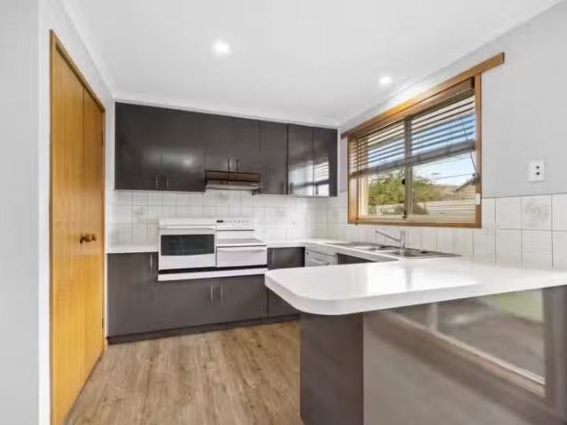 Charming 1/228 Albert St, Sebastopol VIC 3356 House For Lease